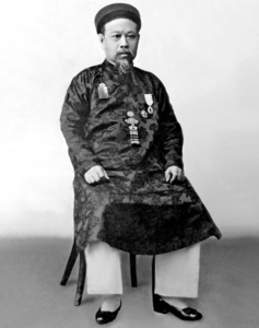 Governor of Phu Tho Province Le Trung Ngoc (1867 - 1928). Picture provided by his paternal grandchildren in 2009. Extracted from E-portal of Phu Tho Provincial Department of Culture, Sports and Tourism.