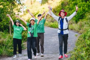 HiVOOC and Laguna Lăng Cô Partner to Lead Students on a Nature Expedition in Son Tra.